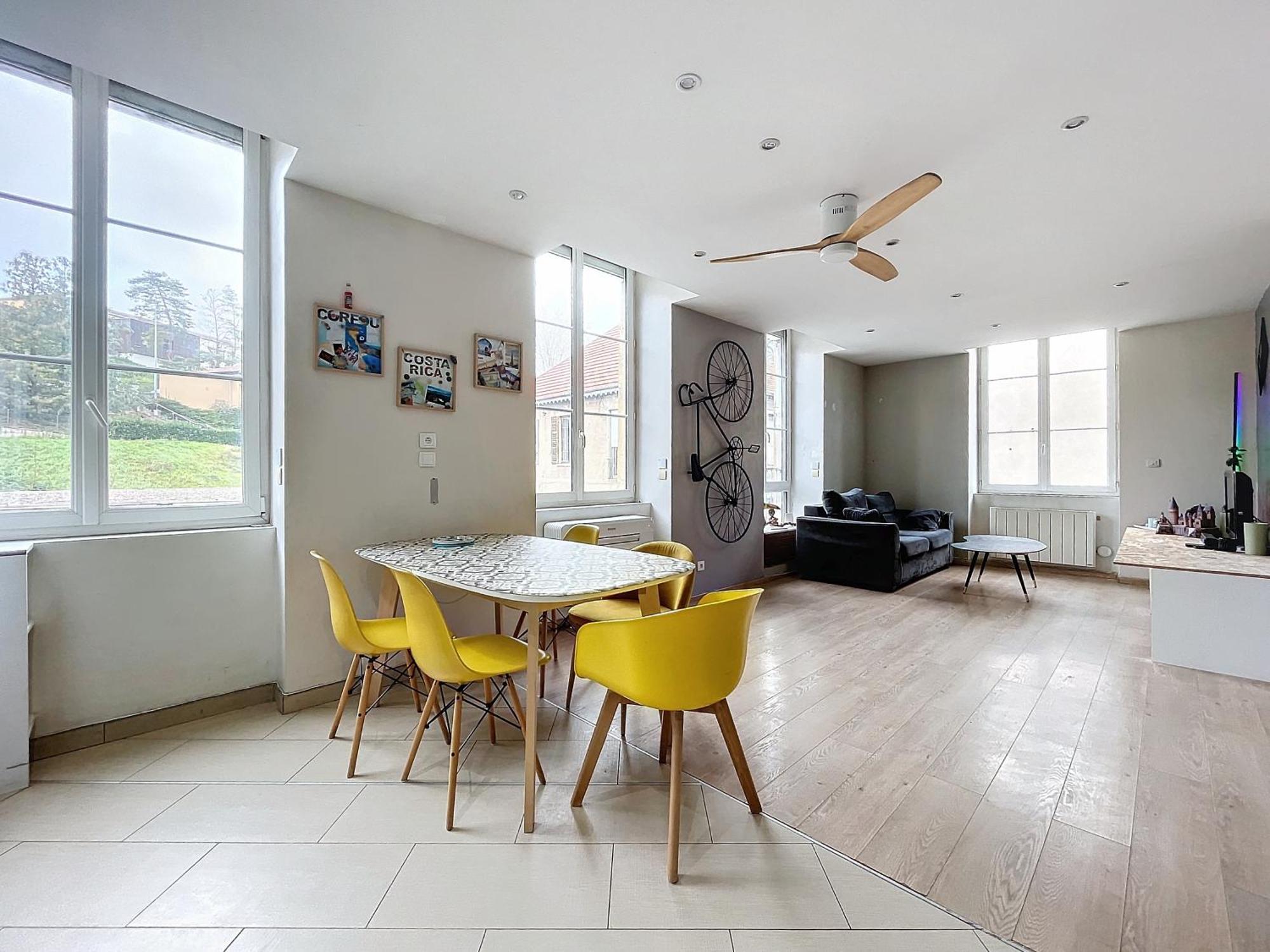 La Roue Libre 3 Chambres - 1Er Etage Au Centre Ville De L'Arbresle Eveux Dış mekan fotoğraf